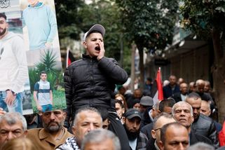 Palestinci na Západním břehu Jordánu demonstrují proti zákonu o trestu smrti. Platí jen pro ně